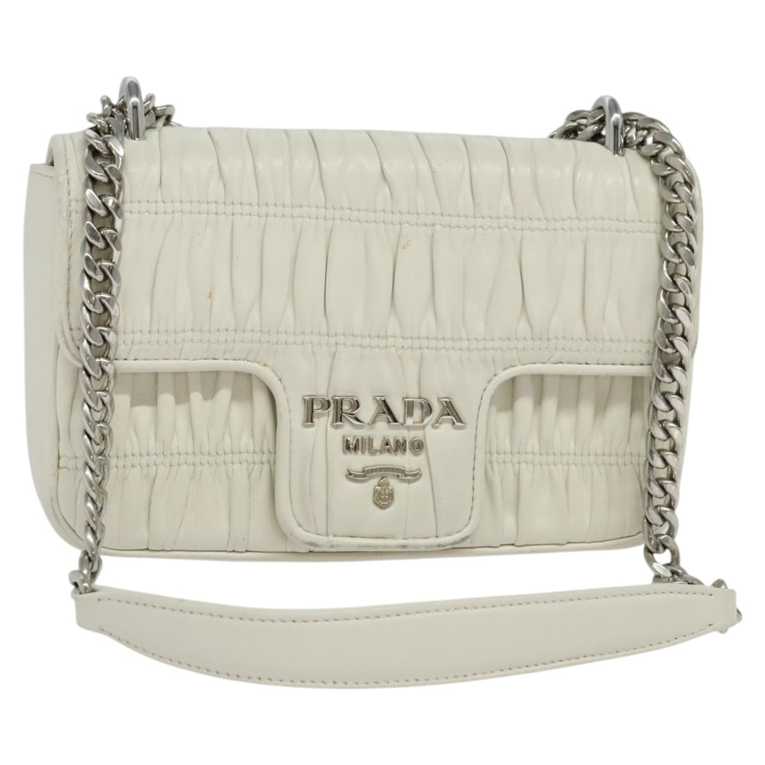 PRADA leather shoulder bag white silver chain gathered design: PRADA leather shoulder bag white silver chain gathered design Gathered Prada shoulder bag in white and silver leather. This women's bag is made in Italy and features a chain shoulder strap with an adj