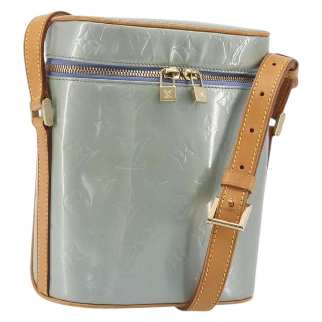 Louis Vuitton M91258 Sullivan Vertical Shoulder Bag Lavande Patent Leather: Louis Vuitton M91258 Sullivan Vertical Shoulder Bag Lavande Patent Leather Louis Vuitton Monogram Vernis Sullivan Vertical shoulder bag in Lavande patent leather. This women's bag is made in Italy and