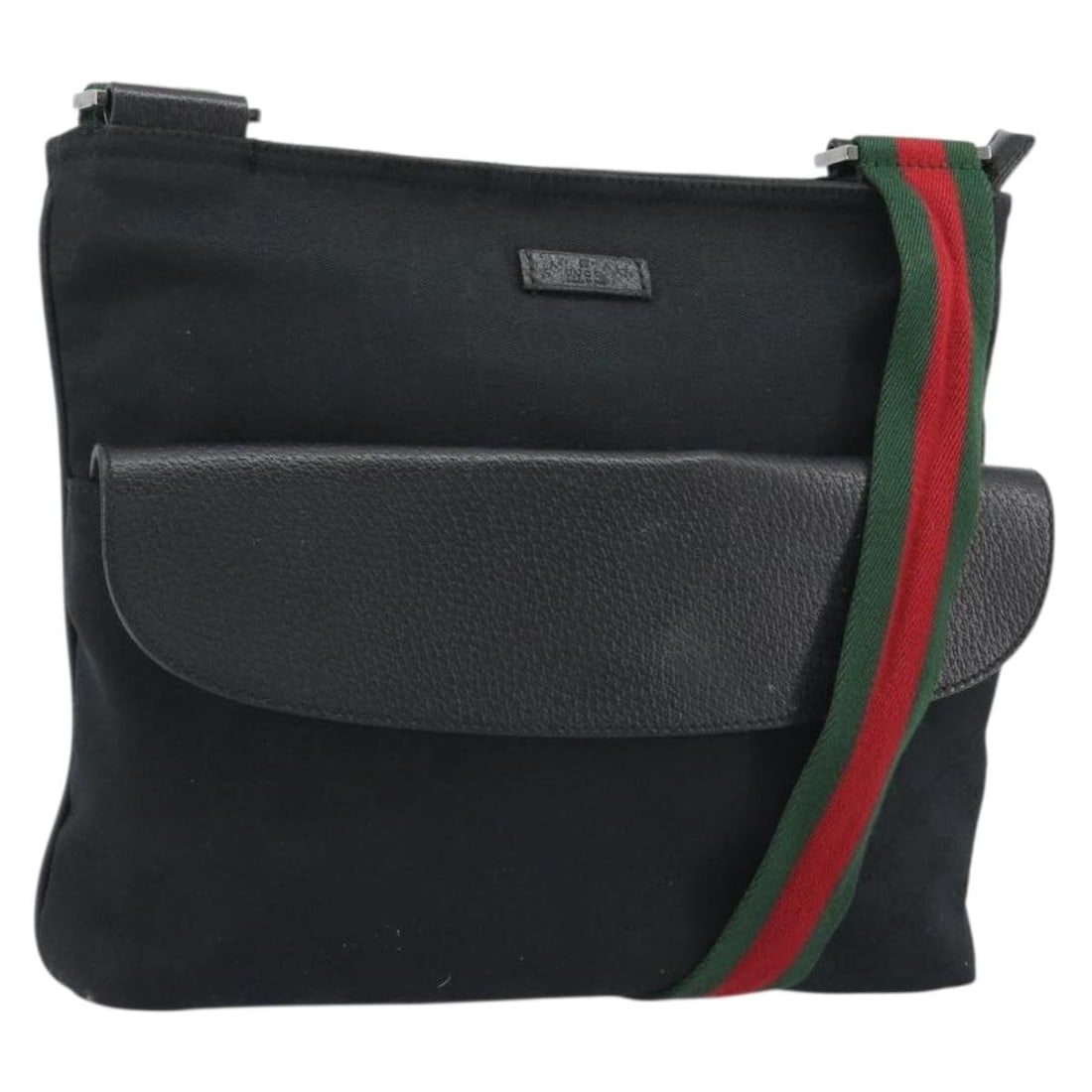 Gucci 256100 GG Canvas Shoulder Bag Black Silver Web Sherry Line: Gucci 256100 GG Canvas Shoulder Bag Black Silver Web Sherry Line Gucci GG Canvas Web Sherry Line shoulder bag in black and silver, made in Italy. This women's shoulder bag features GG canvas exterior 