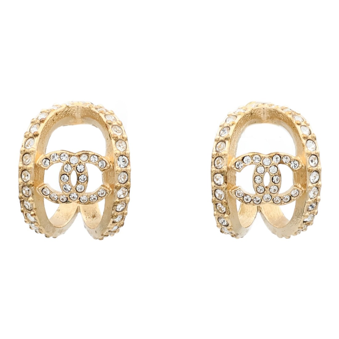 CHANEL AB8870 CC Pierced Earrings Gold Tone Metal: CHANEL AB8870 CC Pierced Earrings Gold Tone Metal CHANEL CC pierced earrings in gold-tone metal with the AB8870 model designation. Designed for women, this pair features the iconic CC motif and comes 