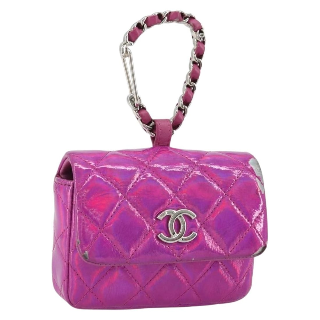CHANEL Matelasse Patent Leather Pouch Pink Silver with Guarantee Card: CHANEL Matelasse Patent Leather Pouch Pink Silver with Guarantee Card CHANEL Matelasse carabiner pouch in pink patent leather with silver-tone CC detailing. Made in Italy, this women's pouch includes 