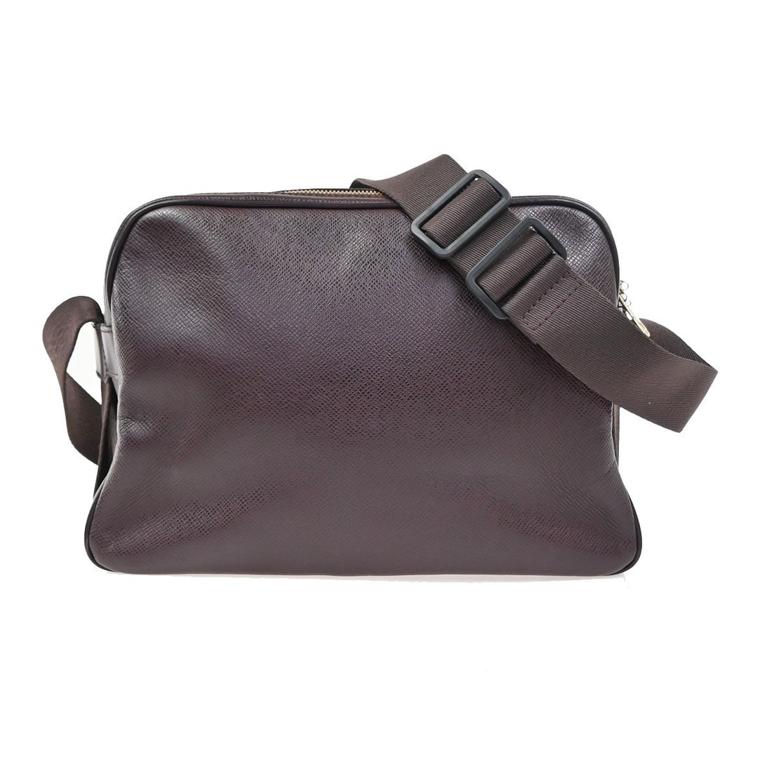 Louis Vuitton Taiga Leather Reporter Crossbody Bag: Louis Vuitton Taiga Leather Reporter Crossbody Bag This Louis Vuitton Reporter Bag features durable Taiga leather in a classic brown color. Designed for unisex use, the bag offers a spacious interior 