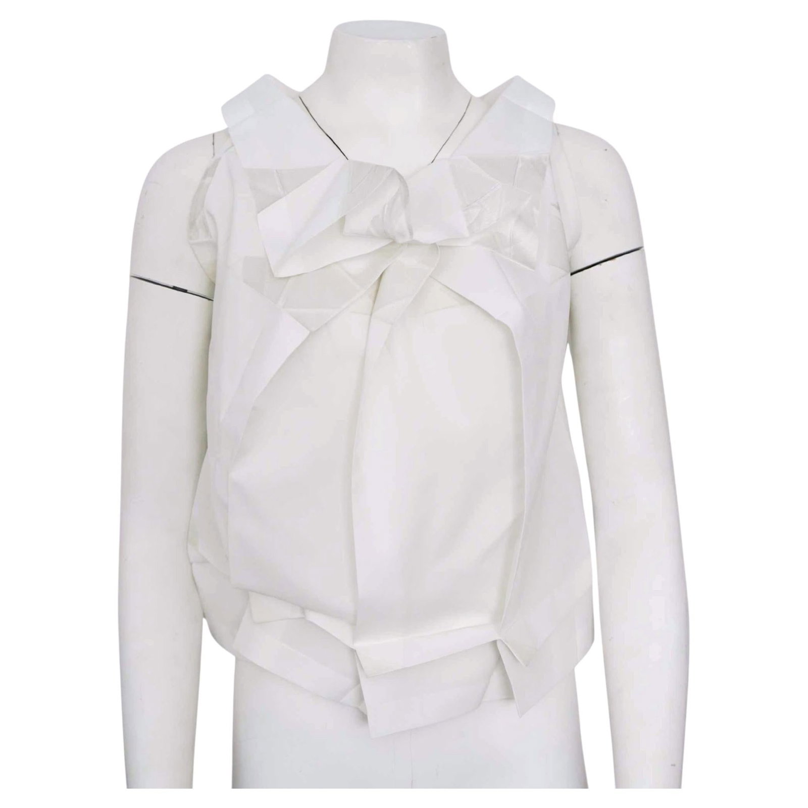 Issey Miyake 132 5. STANDARD sleeveless top white with metallic accents (1 of 10)