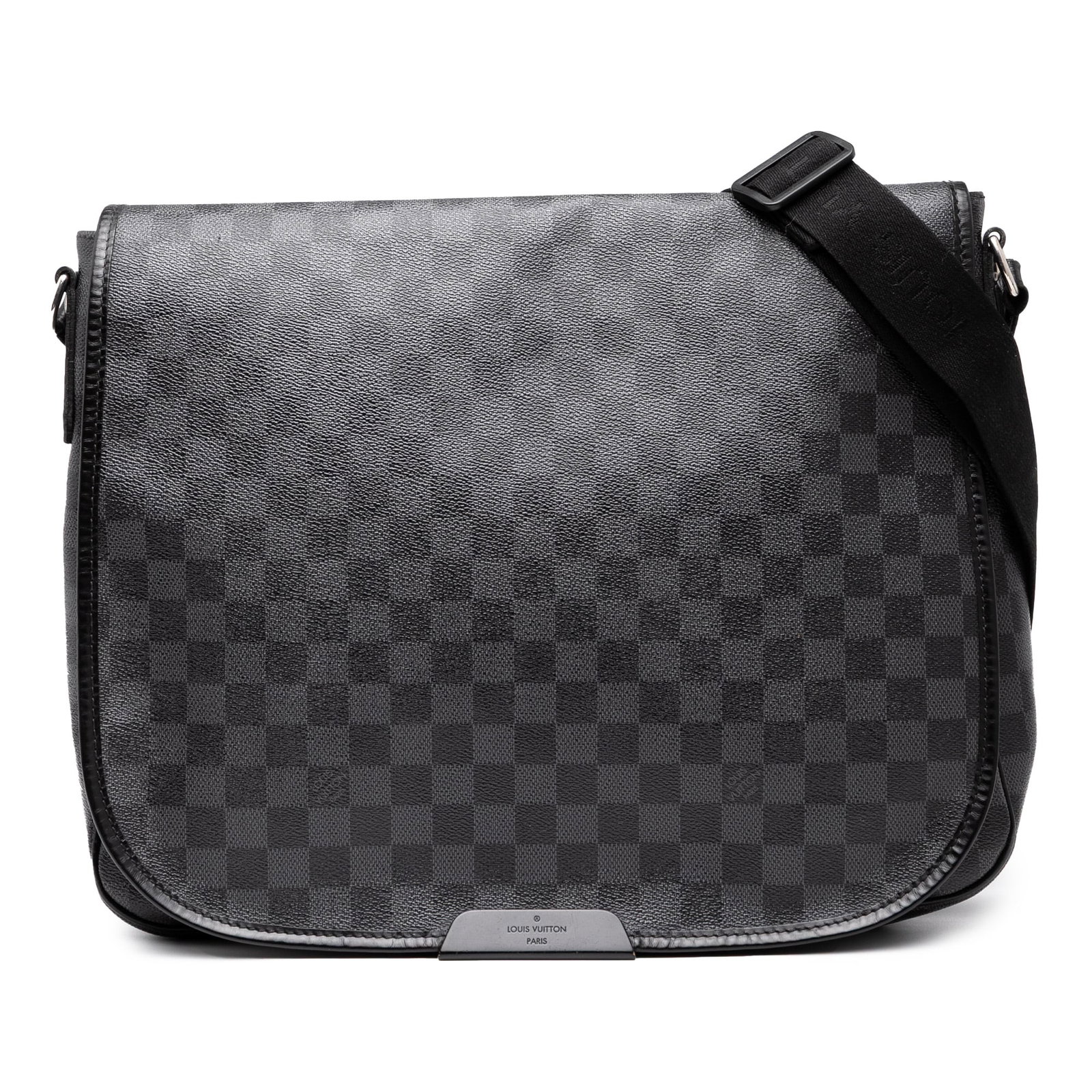Louis Vuitton Damier Graphite Daniel MM Bag Black Canvas: Louis Vuitton Damier Graphite Daniel MM Bag Black Canvas Introducing the Louis Vuitton Damier Graphite Daniel MM, a sophisticated and stylish bag that combines functionality with luxury. Crafted from 
