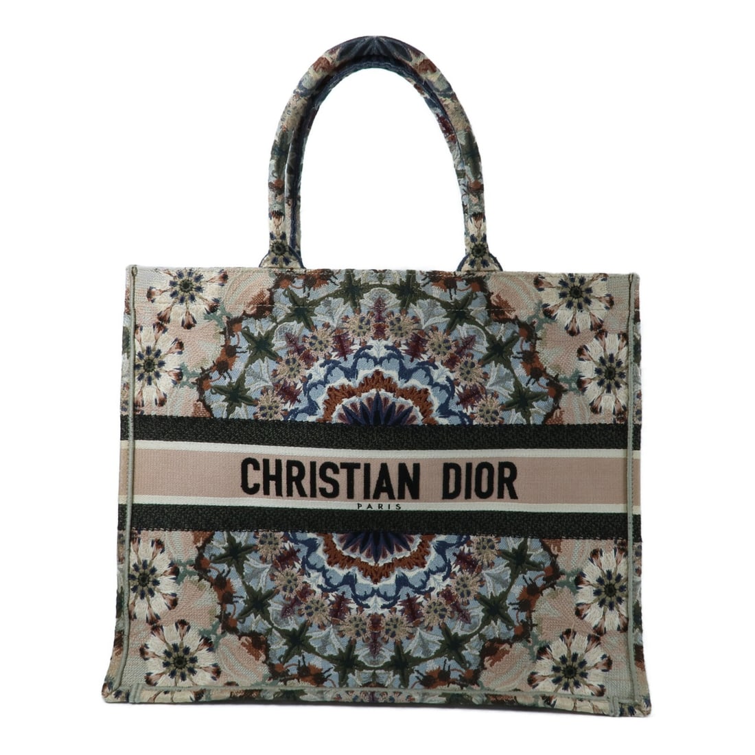 Dior CD Book Tote Pink Canvas Womens Bag: Dior CD Book Tote Pink Canvas Womens Bag Christian Dior CD Book Tote Bag in pink canvas. The bag comes with storage bags and shows reasonable wear and tear, with a date code of 50-MA-0119. Specificati