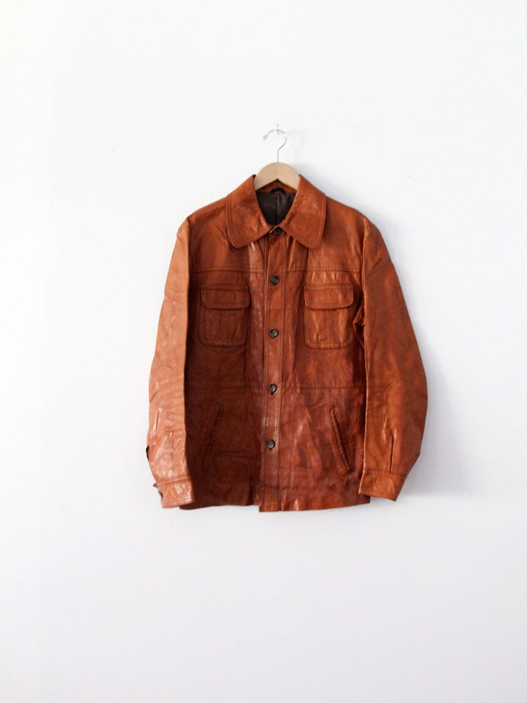 1970s Vintage Leather Rocker Jacket Caramel Brown Men's Small: 1970s Vintage Leather Rocker Jacket Caramel Brown Men's Small Step back into the 1970s with this vintage leather rocker jacket, crafted from beautifully aged caramel brown leather that defines its fit