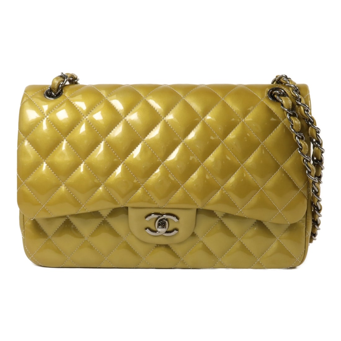 CHANEL A58600 Large Patent Leather Shoulder Bag Gold Tone Chain: CHANEL A58600 Large Patent Leather Shoulder Bag Gold Tone Chain Large CHANEL Classic chain shoulder bag in gold patent leather with a CC turn-lock closure and chain shoulder strap. The bag features on