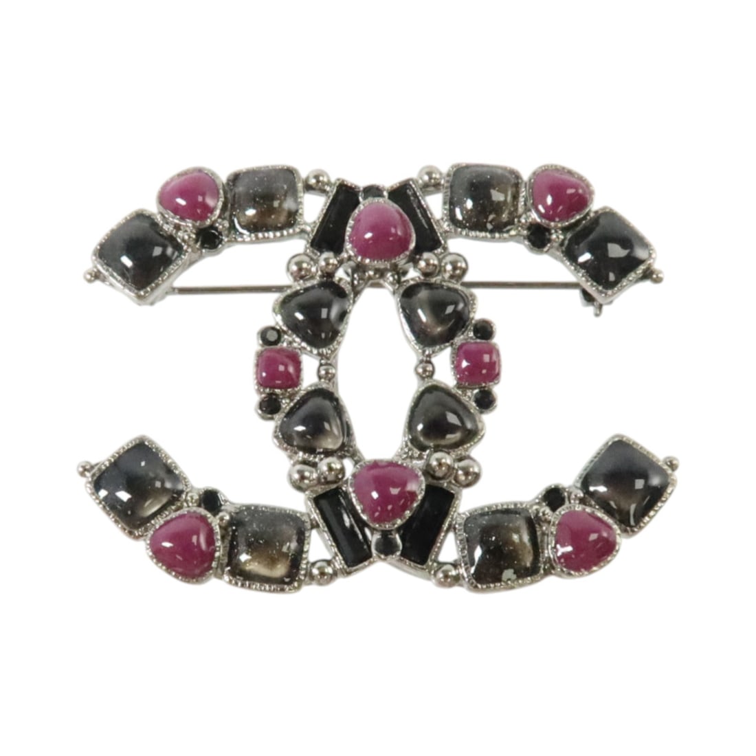 CHANEL CC PVC Metal Brooch Silver Purple Black 12 P: CHANEL CC PVC Metal Brooch Silver Purple Black 12 P CHANEL CC brooch in PVC and metal with a silver, purple, and black color combination. It comes with a storage box and is listed in very good AB cond