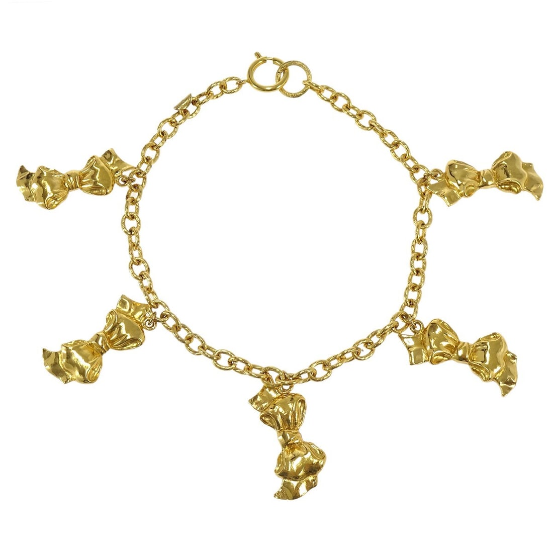 Chanel gold plated pendant necklace with bow charm: Chanel gold plated pendant necklace with bow charm Gold-plated Chanel chain necklace with a bow charm pendant. Made in France, this pendant-style necklace is presented in very good overall condition w