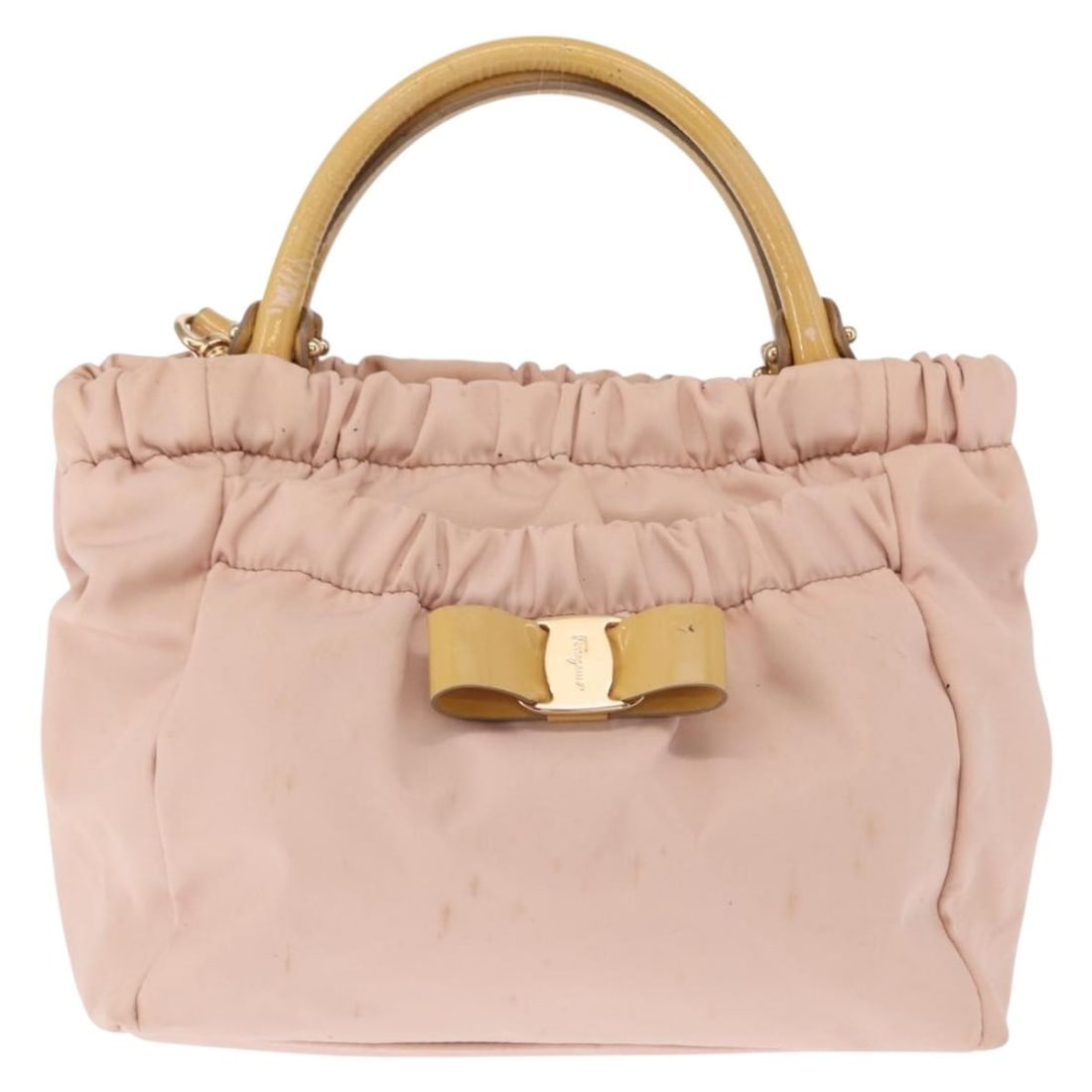 Pink Nylon Handbag Salvatore Ferragamo Vala 24cm x 21cm x 10cm: Pink Nylon Handbag Salvatore Ferragamo Vala 24cm x 21cm x 10cm This pre-owned Salvatore Ferragamo Vala handbag is crafted from pink nylon and features leather details. Designed for women, it offers a 