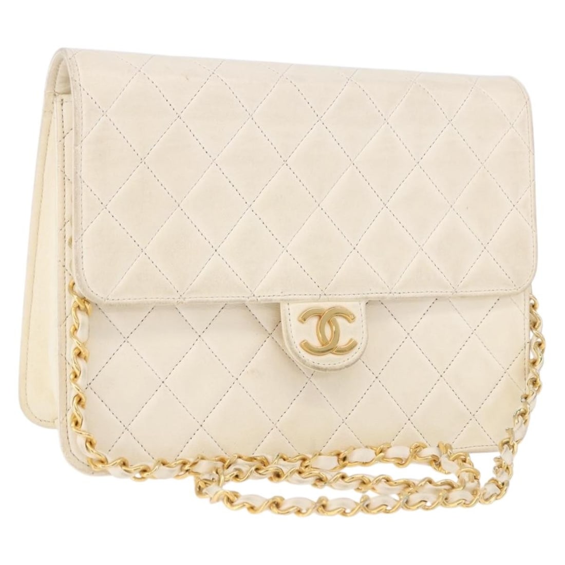 CHANEL Matelasse Lamb Skin Shoulder Bag White Gold CC: CHANEL Matelasse Lamb Skin Shoulder Bag White Gold CC CHANEL Matelasse chain shoulder bag in white lamb skin with gold-tone CC detailing, made in Italy. This women's shoulder bag includes the item sho