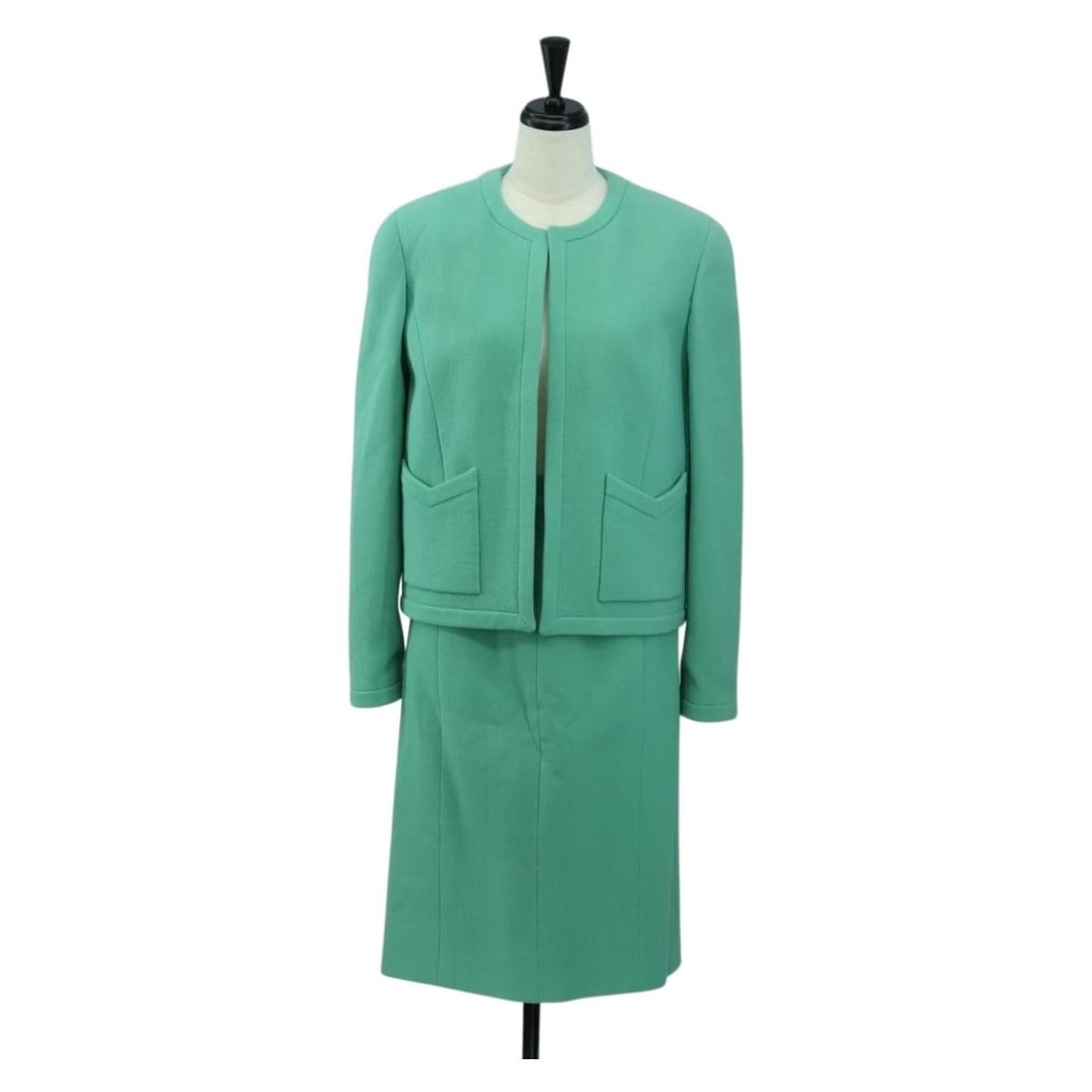 CHANEL Green Wool Jacket and Skirt Suit CC am11218A (1 of 13)