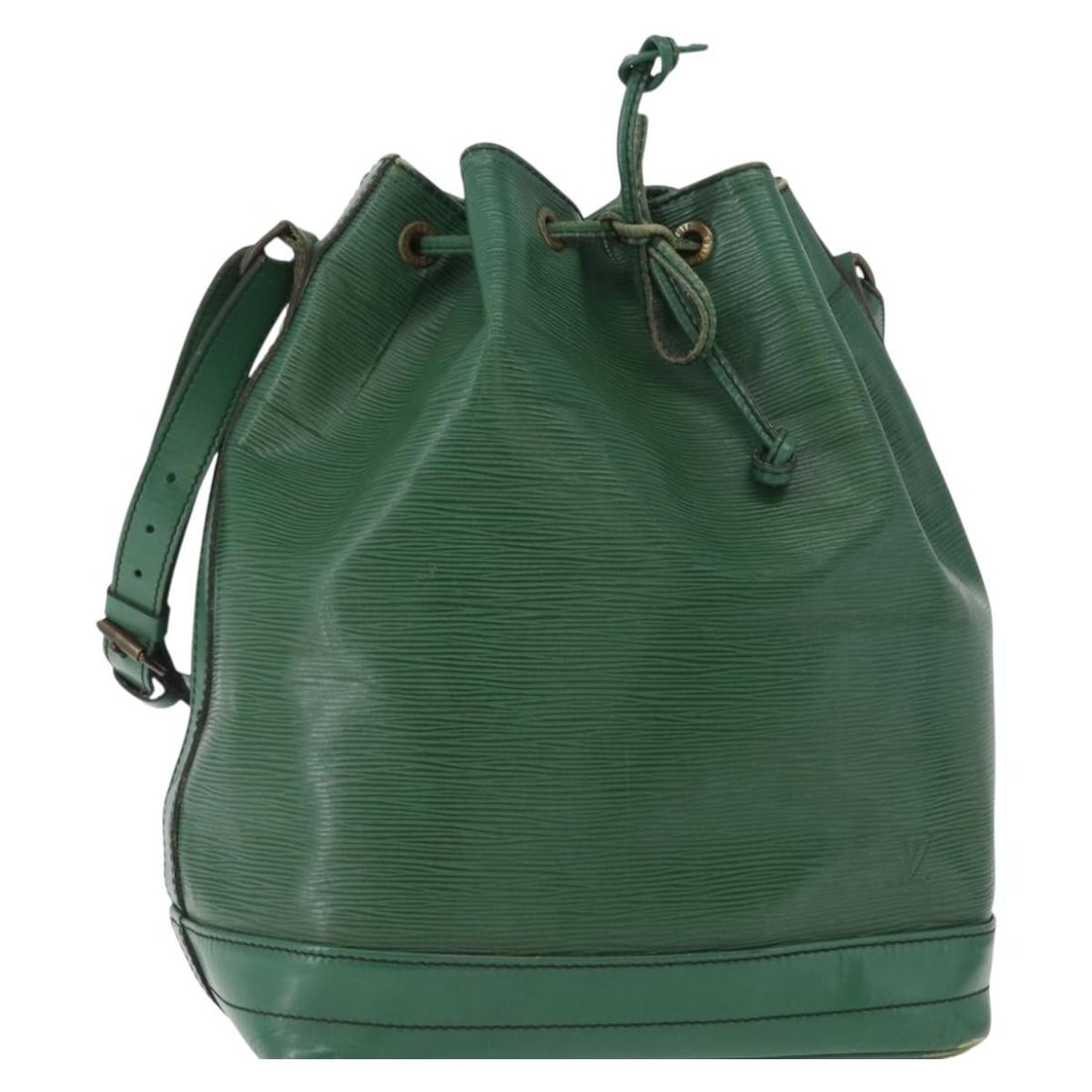 Louis Vuitton Noe M44004 Green Epi Leather Shoulder Bag: Louis Vuitton Noe M44004 Green Epi Leather Shoulder Bag Louis Vuitton Epi Noe Shoulder Bag in green Epi leather, made in France. This women's shoulder bag features the M44004 product line and comes wi