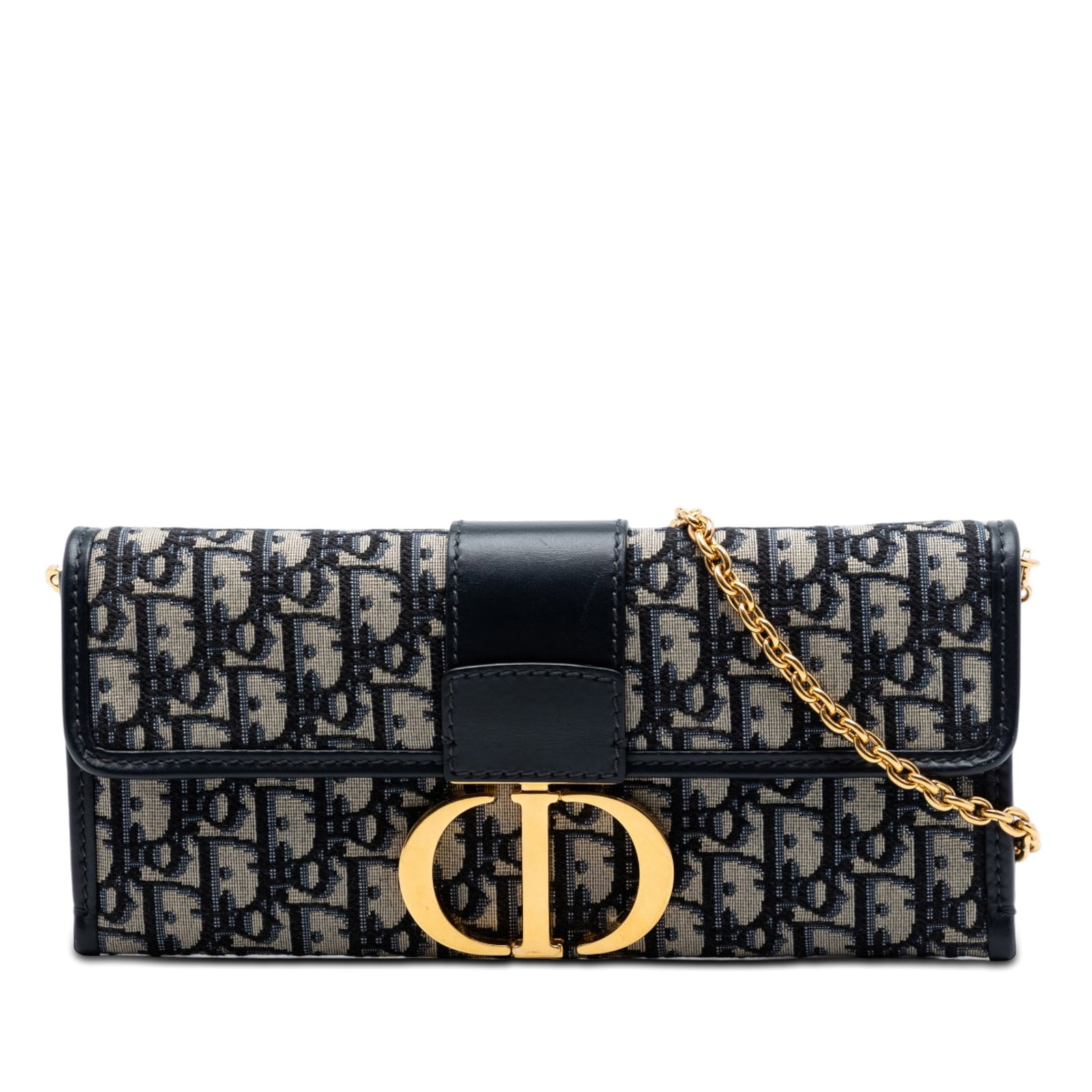 Dior 30 Montaigne Oblique Canvas Chain Clutch Bag: Dior 30 Montaigne Oblique Canvas Chain Clutch Bag Dior 30 Montaigne clutch with chain in blue oblique canvas with leather trim. This bag features a gold-tone chain strap, front flap with metal lock cl
