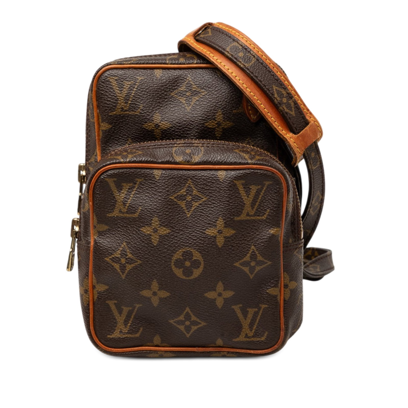 Louis Vuitton Mini Amazone Monogram Canvas Crossbody Bag: Louis Vuitton Mini Amazone Monogram Canvas Crossbody Bag Louis Vuitton Monogram Mini Amazone shoulder bag crafted with a monogram canvas body and vachetta leather trim. It features an adjustable flat 