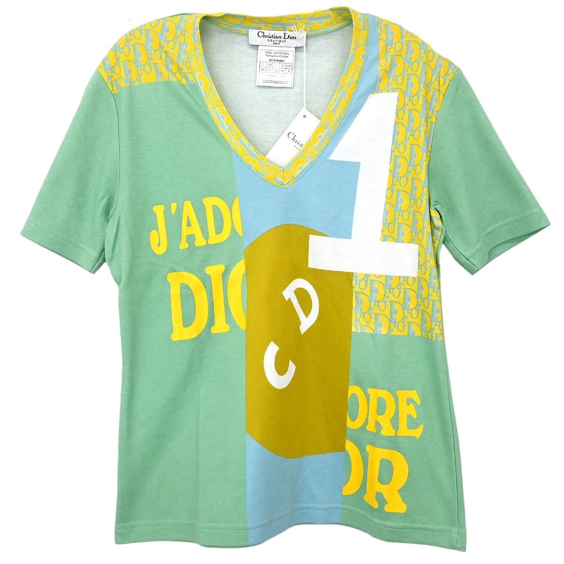 Dior womens V neck cotton tee light green size 38: Dior womens V neck cotton tee light green size 38 Christian Dior women's short sleeve T-shirt top in light green with a V-neck and logo accent. Made from 100% cotton with a regular fit, this casual st