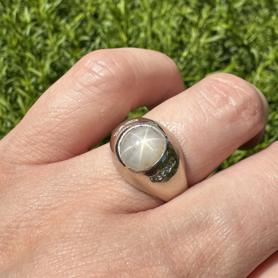 14k White Gold Mens Cocktail Ring with Star Sapphire and 6 Diamonds: 14k White Gold Mens Cocktail Ring with Star Sapphire and 6 Diamonds Vintage handmade men's cocktail pinky ring in solid white gold, featuring a natural genuine star sapphire accented by six natural ge