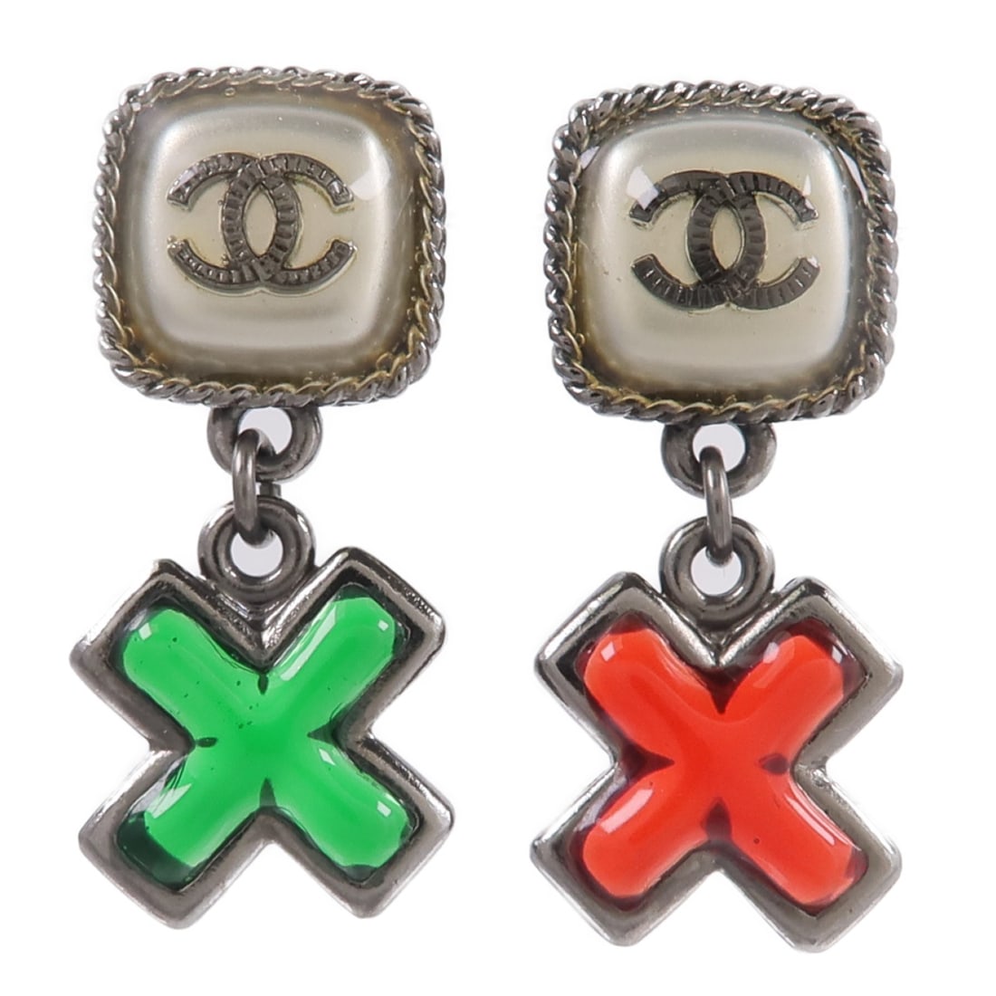 CHANEL CC Pierced Earrings Red Green Silver Tone Metal: CHANEL CC Pierced Earrings Red Green Silver Tone Metal CHANEL pierced CC earrings in metal with a red and green color combination and silver-tone accents. The earrings are for women and measure 27 mm 
