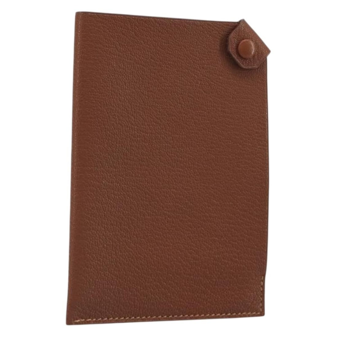 Hermes Tarmac Brown Leather Passport Holder with Box Dust Bag: Hermes Tarmac Brown Leather Passport Holder with Box Dust Bag Authentic Hermes Tarmac passport case in brown leather. This passport case is made in France and includes the dust bag and item box. It is