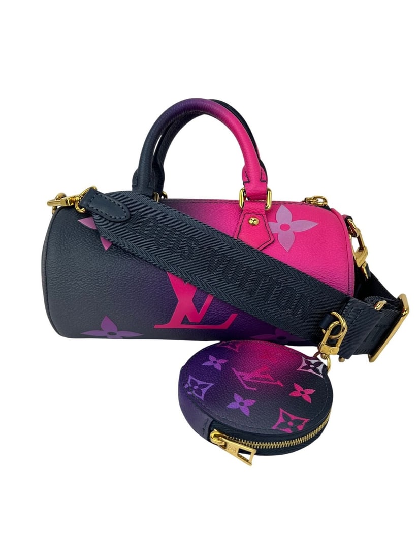 Louis Vuitton Papillon BB Mini Crossbody in Giant Monogram Canvas: Louis Vuitton Papillon BB Mini Crossbody in Giant Monogram Canvas Pre-owned Louis Vuitton Papillon BB crossbody bag from the Spring in the City collection, featuring the Giant Monogram pattern in a cy