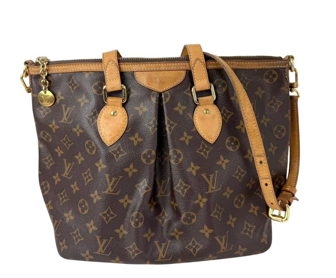Louis Vuitton Palermo PM Small Monogram Shoulder Bag: Louis Vuitton Palermo PM Small Monogram Shoulder Bag Pre-owned Louis Vuitton Palermo PM shoulder bag in the Monogram pattern. This small bag features a zip closure, brown coated canvas exterior with l