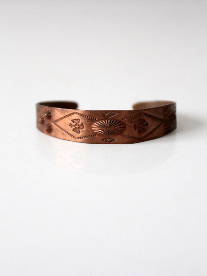 Vintage Copper Cuff Bracelet with Sunburst Southwestern Motif (1 of 10)