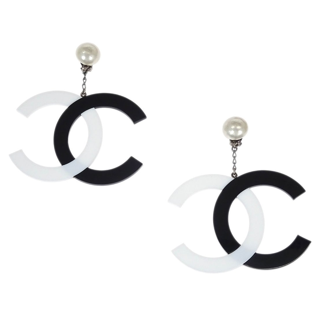 Chanel 96P Clip On Dangle Earrings Silver Plated Faux Pearl CC: Chanel 96P Clip On Dangle Earrings Silver Plated Faux Pearl CC Clip-on Chanel dangle earrings featuring the CC motif with silver-plated metal, acrylic accents, and artificial pearl details. Marked 96P