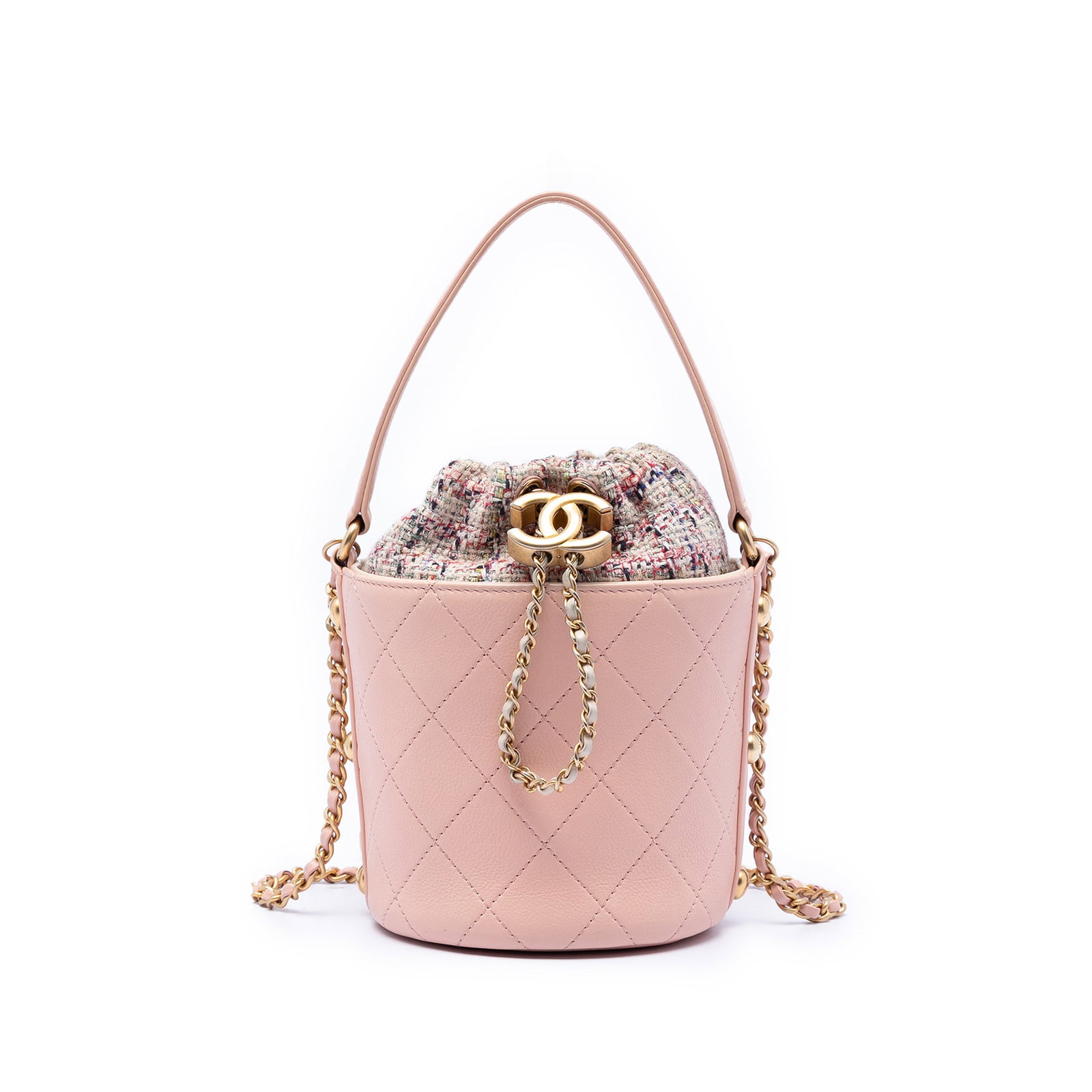 Chanel pink tweed calfskin bucket bag with chain strap: Chanel pink tweed calfskin bucket bag with chain strap This Chanel Small CC Calfskin and Tweed Drawstring Bucket Bag features a quilted calf leather and tweed exterior in pink, complemented by a flat 
