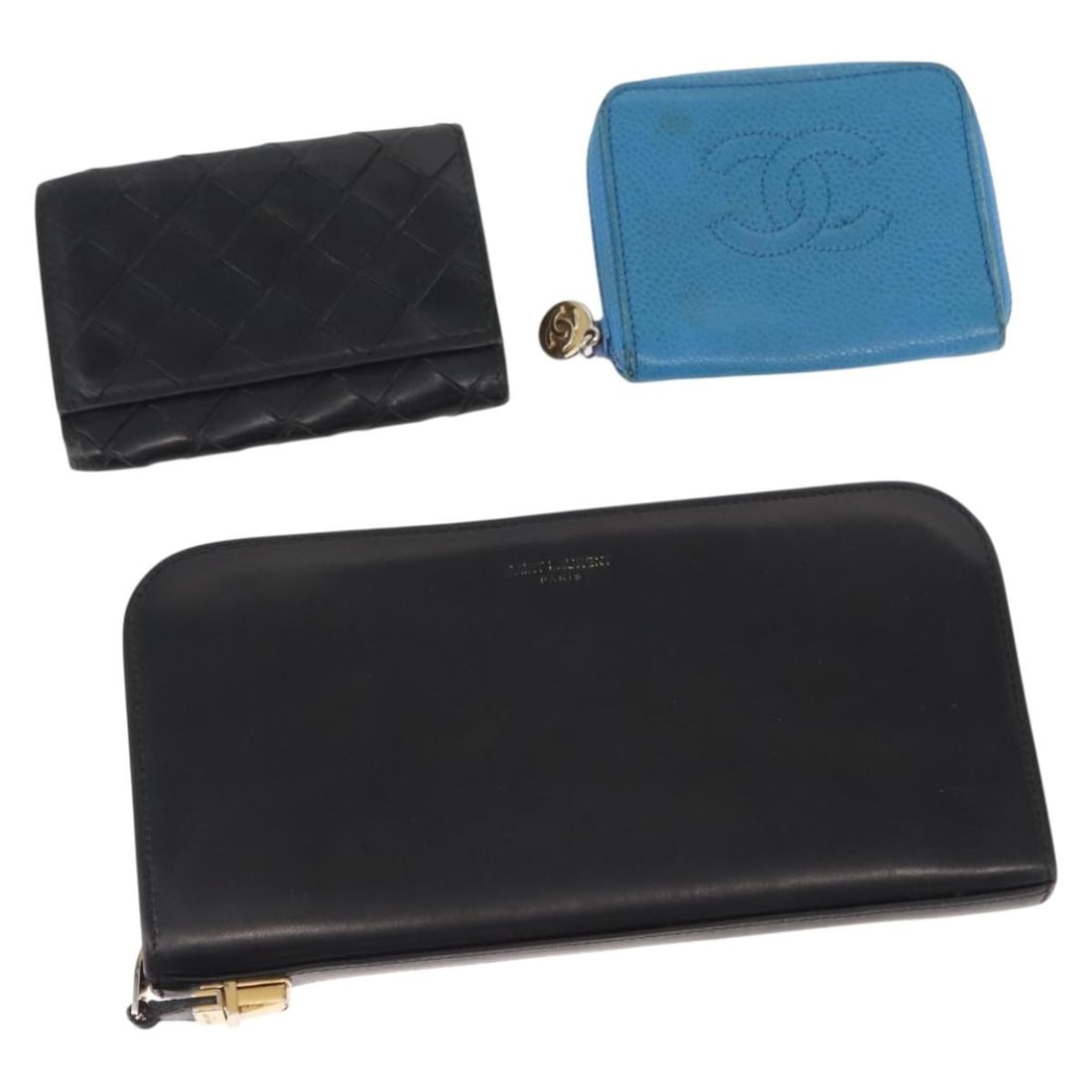 2 Leather Wallets for Women Saint Laurent Black Blue: 2 Leather Wallets for Women Saint Laurent Black Blue Saint Laurent wallet in leather and caviar skin, presented in black and blue. This women's wallet is made in Japan and is offered as a heavily used