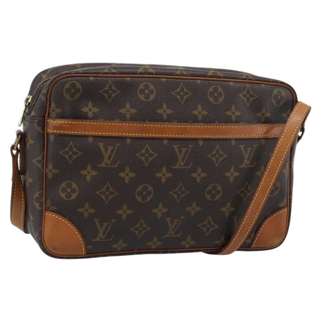 Louis Vuitton M51272 Trocadero 30 Monogram Canvas Shoulder Bag: Louis Vuitton M51272 Trocadero 30 Monogram Canvas Shoulder Bag Louis Vuitton Trocadero 30 shoulder bag in Monogram Canvas, made in France. This women's bag measures approximately 30 cm W x 19 cm H x 8