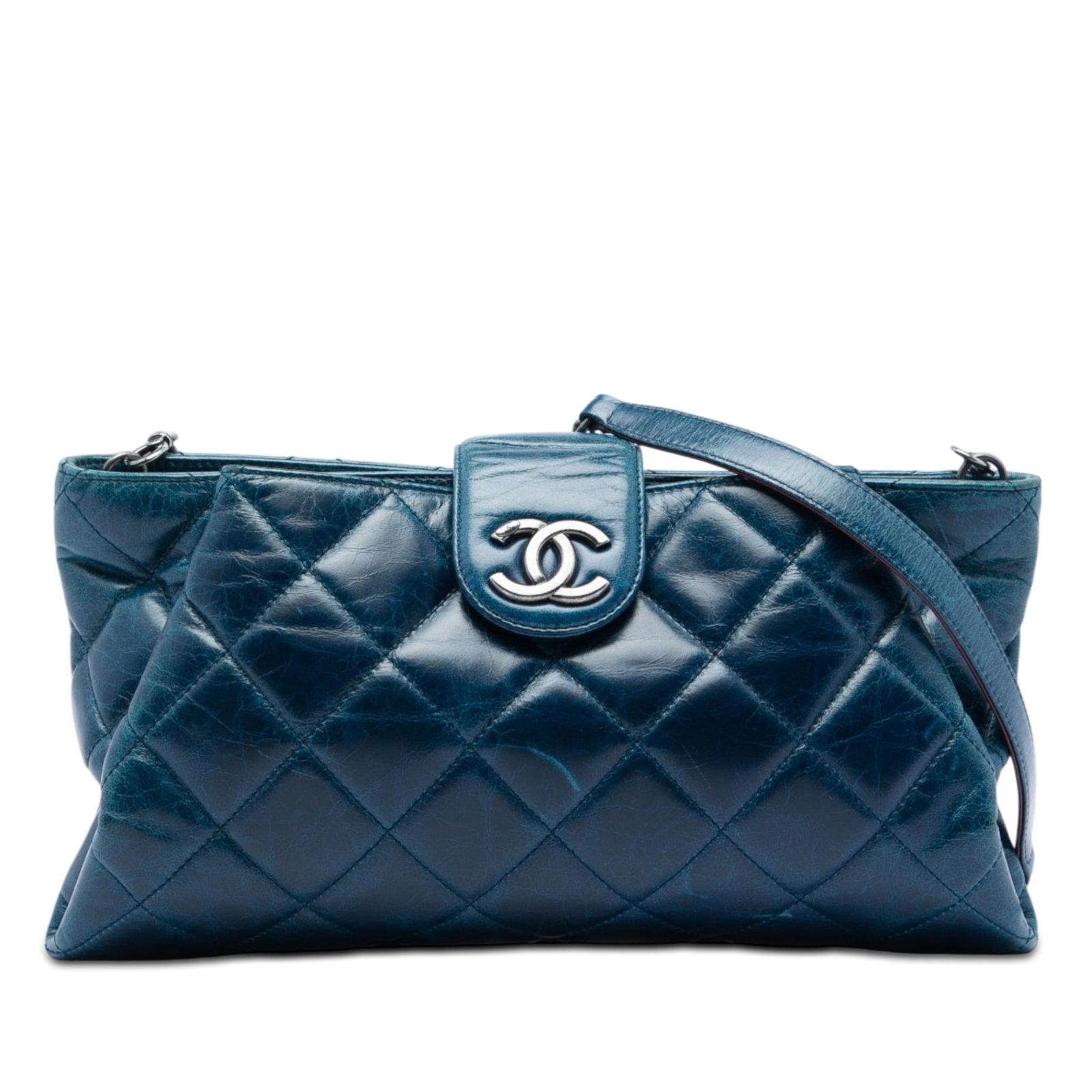 Chanel Coco Pleats blue quilted calfskin chain clutch bag: Chanel Coco Pleats blue quilted calfskin chain clutch bag Chanel Coco Pleats chain clutch in blue quilted glazed calfskin with a detachable chain strap and leather shoulder guard. The bag features a t