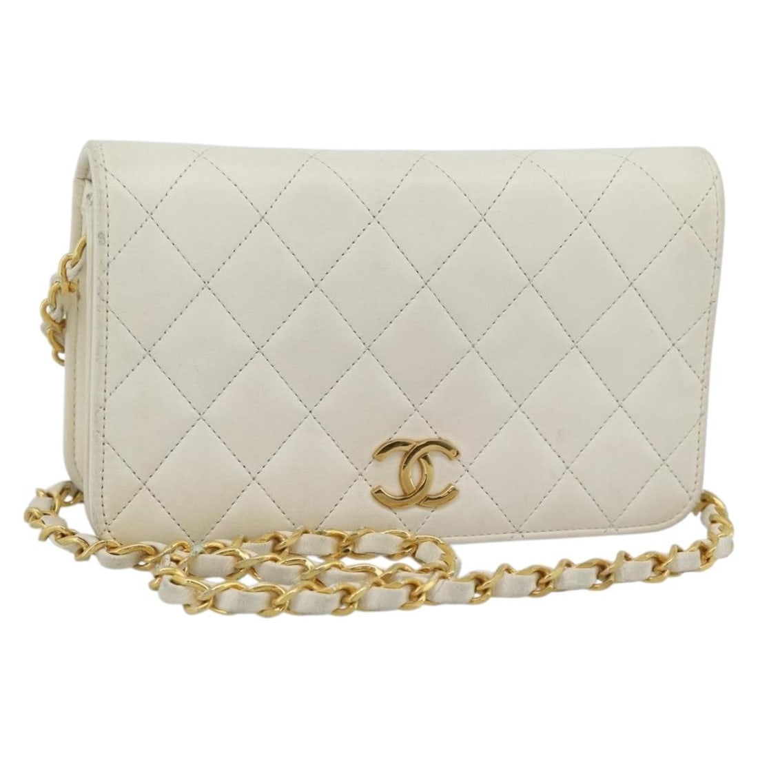 CHANEL CC Chain Shoulder Bag White Leather France: CHANEL CC Chain Shoulder Bag White Leather France This CHANEL Matelasse chain shoulder bag is crafted from leather in a white and gold color combination. Made in France, it features a shoulder strap w