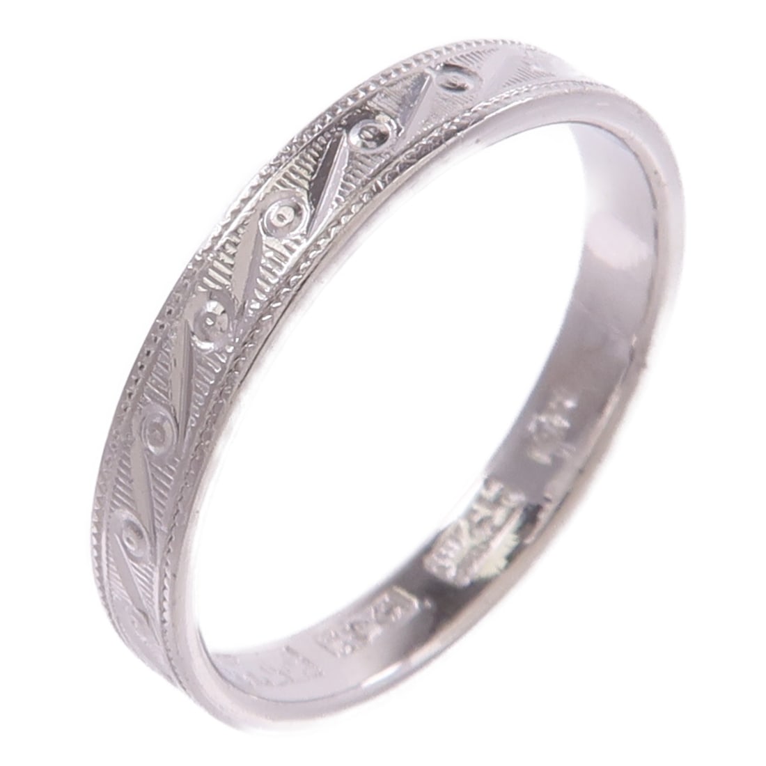 Pt900 Platinum Ring US Size 6 3.7g: Pt900 Platinum Ring US Size 6 3.7g A Pt900 platinum ring in US size 6 with a 3 mm ring width and a total weight of 3.7 g. The ring is described as silver in color and is in AB Very Good condition. No 