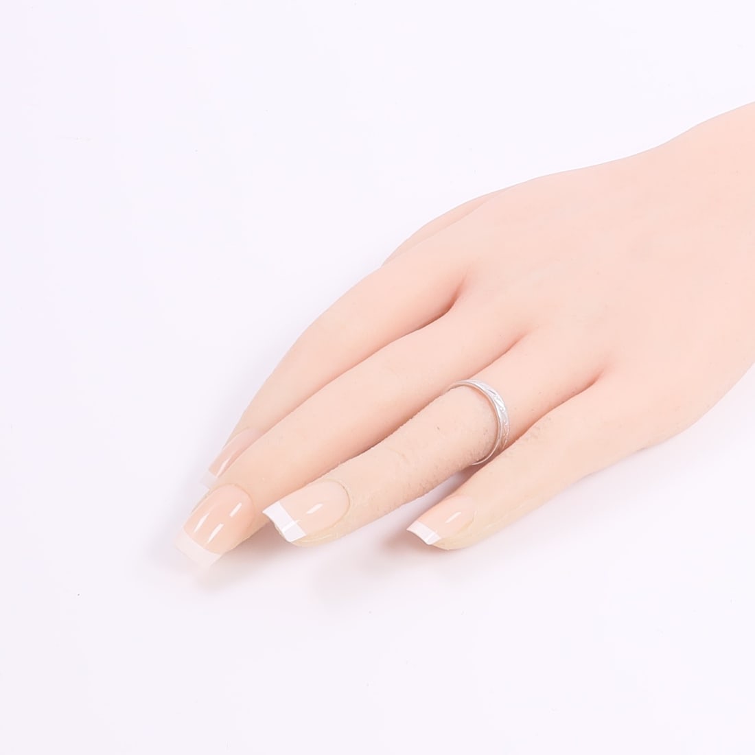 Pt900 Platinum Ring US Size 6 3.7g - 7