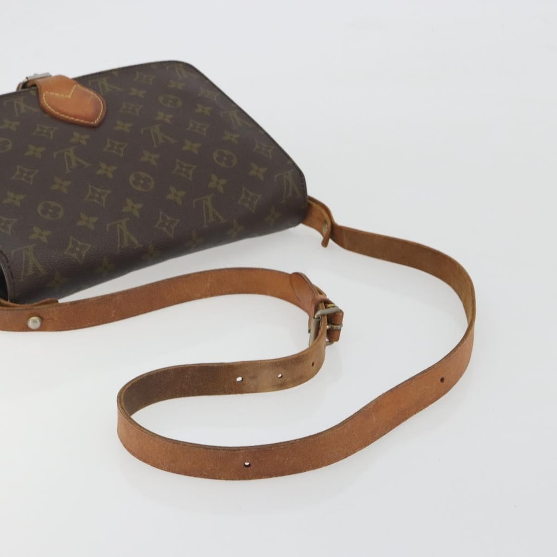 Louis Vuitton M51252 Cartouchiere GM Monogram Canvas Shoulder Bag: Louis Vuitton M51252 Cartouchiere GM Monogram Canvas Shoulder Bag Louis Vuitton Cartouchiere GM shoulder bag in Monogram canvas. This women's bag is made in France and includes the item shown only; it