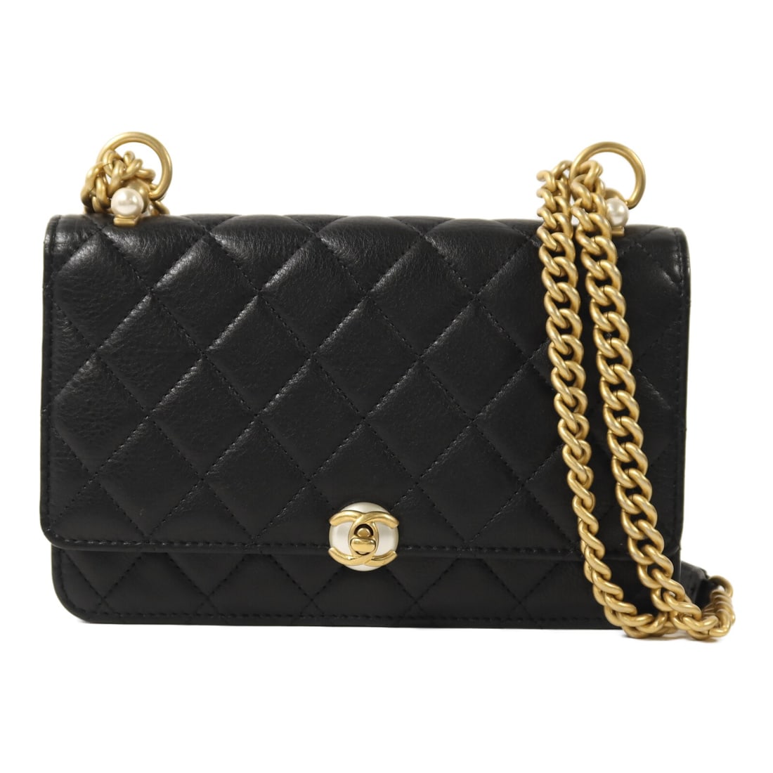 CHANEL AP0862 CC Wallet on Chain Black Calfskin Shoulder Bag: CHANEL AP0862 CC Wallet on Chain Black Calfskin Shoulder Bag CHANEL Wallet On Chain shoulder bag in black calfskin leather with gold-tone CC hardware. This regular-size women's bag is model AP0862 and