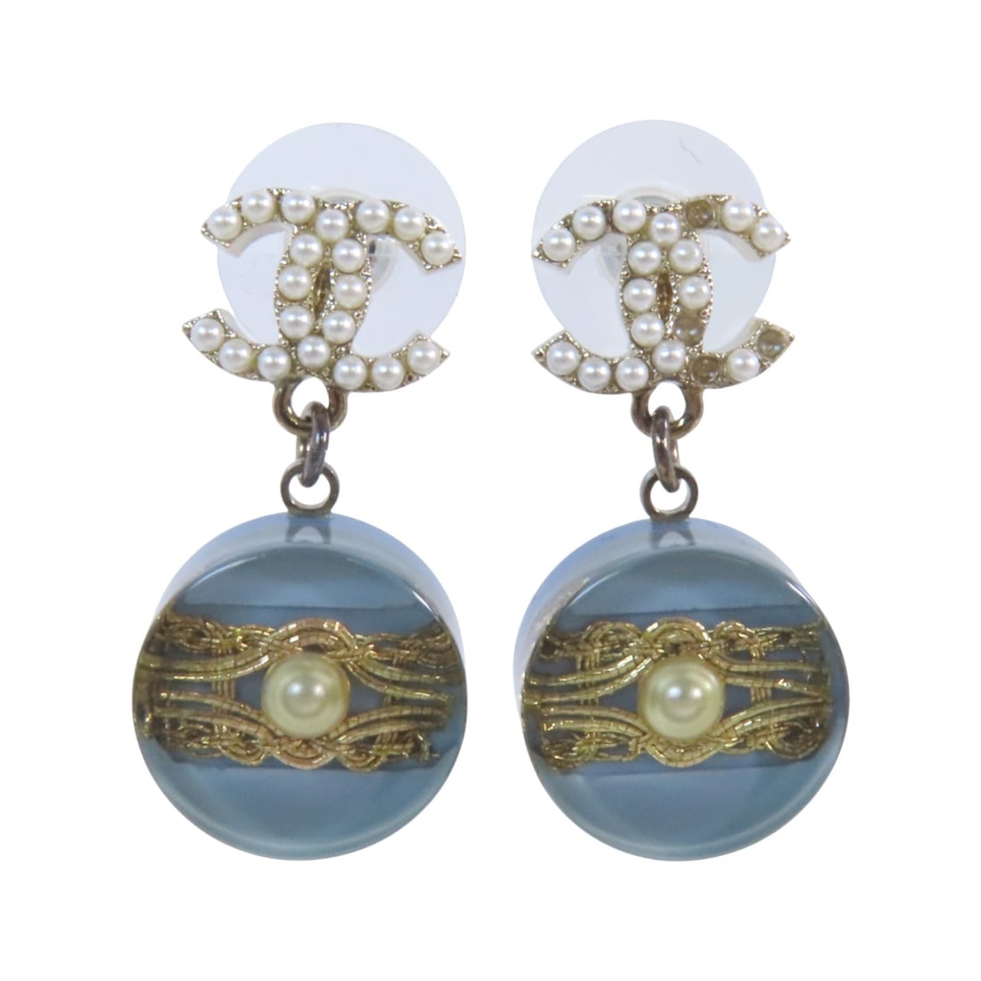 CHANEL 15A CC Pierced Earrings Blue White PVC Gold Tone: CHANEL 15A CC Pierced Earrings Blue White PVC Gold Tone CHANEL pierced earrings in blue, white, and gold tone color, made of metal and PVC. The design is identified with date code 15A and measures 29 