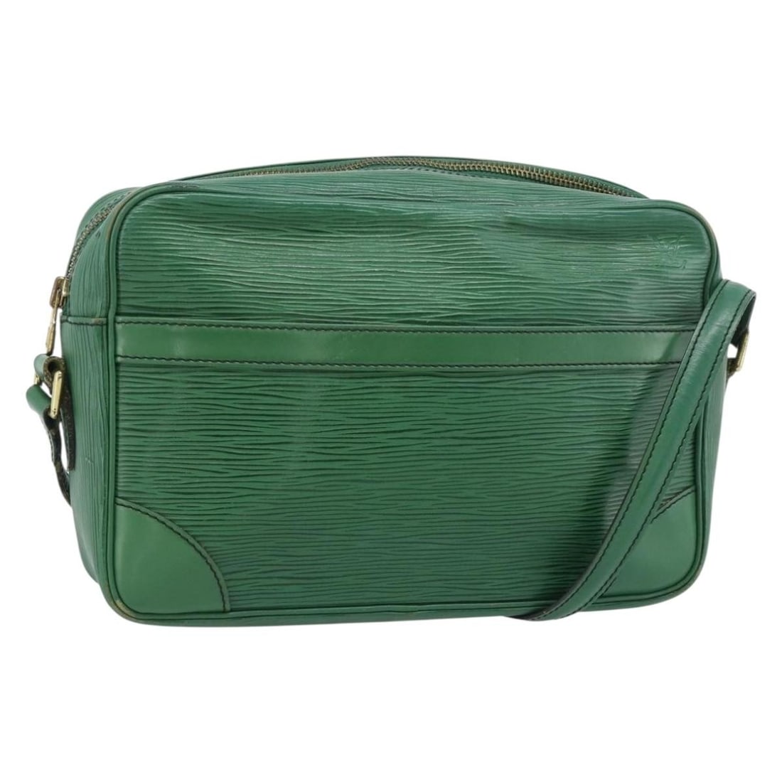 Louis Vuitton M52314 Trocadero 27 Epi Leather Shoulder Bag Green: Louis Vuitton M52314 Trocadero 27 Epi Leather Shoulder Bag Green Louis Vuitton Epi Trocadero 27 shoulder bag in green Epi leather. This women's shoulder bag was made in France and features an adjustab