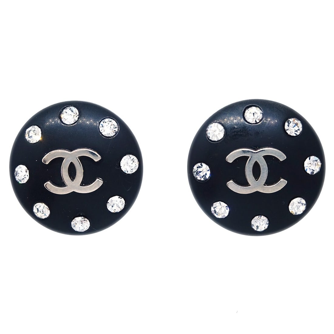 Chanel 96P Round Clip On Button Earrings Black Silver Rhinestone: Chanel 96P Round Clip On Button Earrings Black Silver Rhinestone Clip-on Chanel button earrings in black and silver tone with a round silhouette and rhinestone accents. Made in France, this pair featu