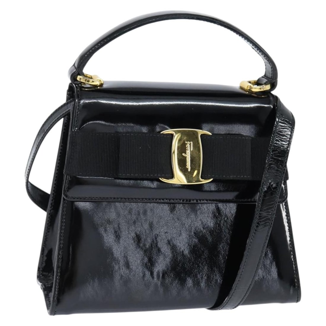 Salvatore Ferragamo Vala Black Gold 2way Hand Bag Patent Leather Auth: Salvatore Ferragamo Vala Black Gold 2way Hand Bag Patent Leather Auth Elevate your style with the Salvatore Ferragamo Vala Hand Bag, crafted from luxurious patent leather in an elegant black and gold 