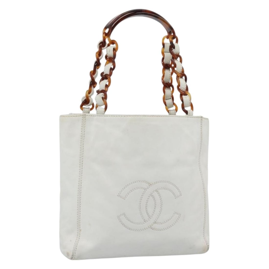 CHANEL White Leather Chain Hand Bag CC Italy: CHANEL White Leather Chain Hand Bag CC Italy Authentic CHANEL chain hand bag in white leather. This women's bag is made in Italy and features a compact silhouette with chain handles. It is a heavily u