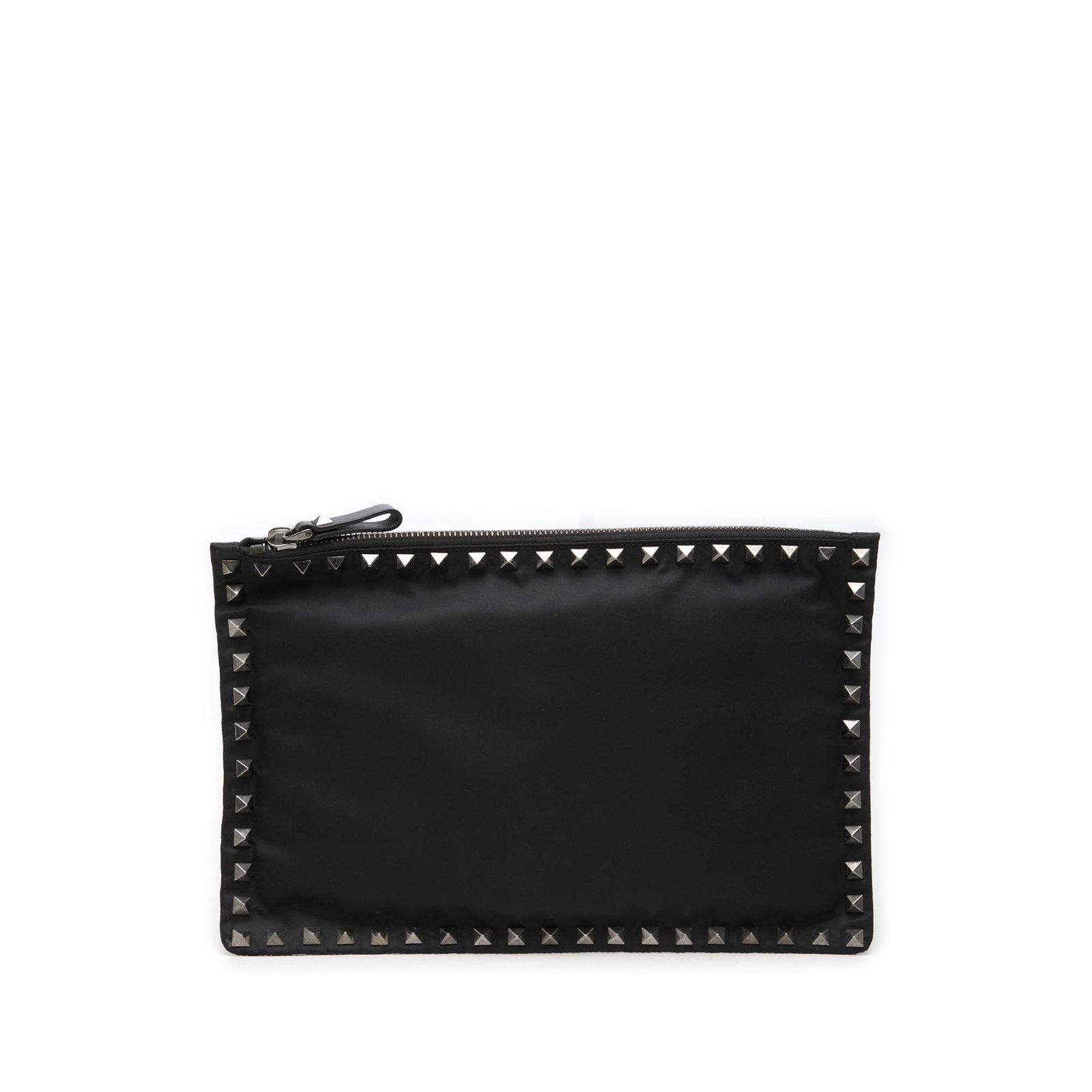 Valentino Rockstud nylon zip clutch pouch in black: Valentino Rockstud nylon zip clutch pouch in black Valentino Rockstud zip pouch crafted in nylon with metal stud detailing and a top zip closure. The interior includes a slip pocket. Condition AB with