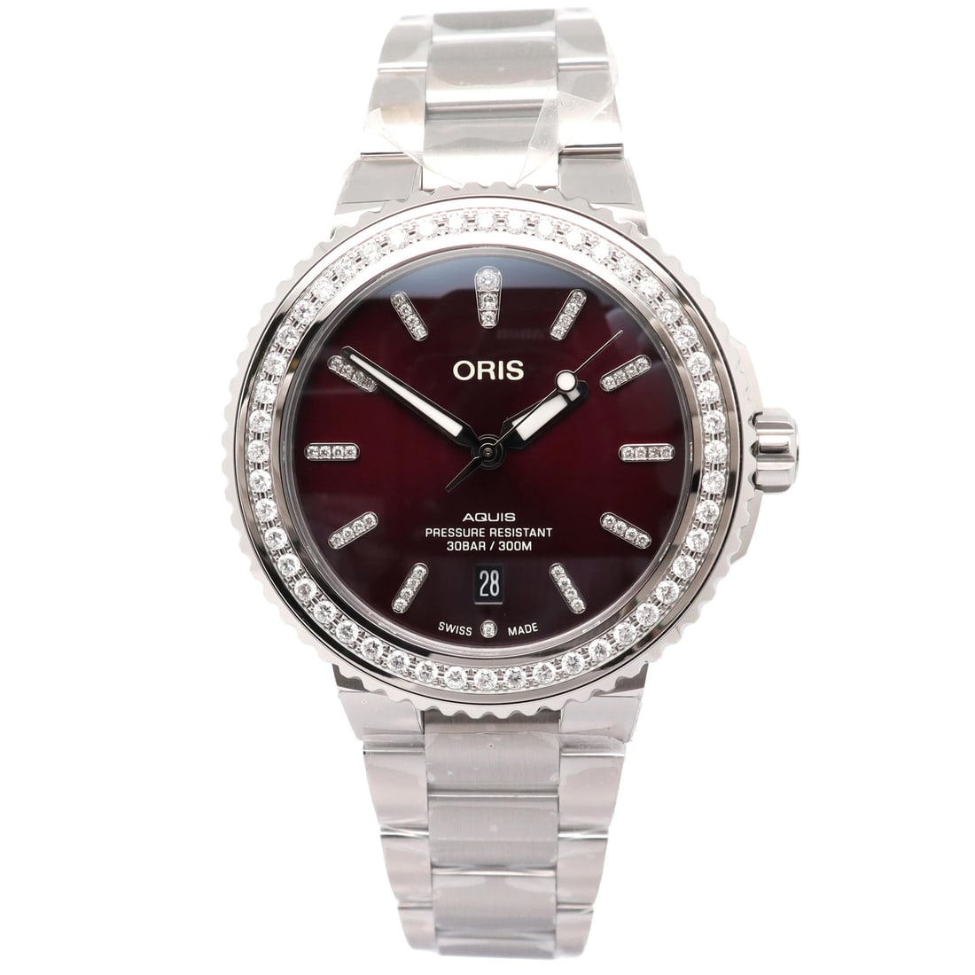 Oris Aquis Date 41.5mm Womens Steel Bracelet Diamond Red Dial Watch: Oris Aquis Date 41.5mm Womens Steel Bracelet Diamond Red Dial Watch Oris Aquis Date luxury wristwatch with a red sunburst dial, diamond markers, and a fixed diamond bezel. This automatic Swiss-made wa