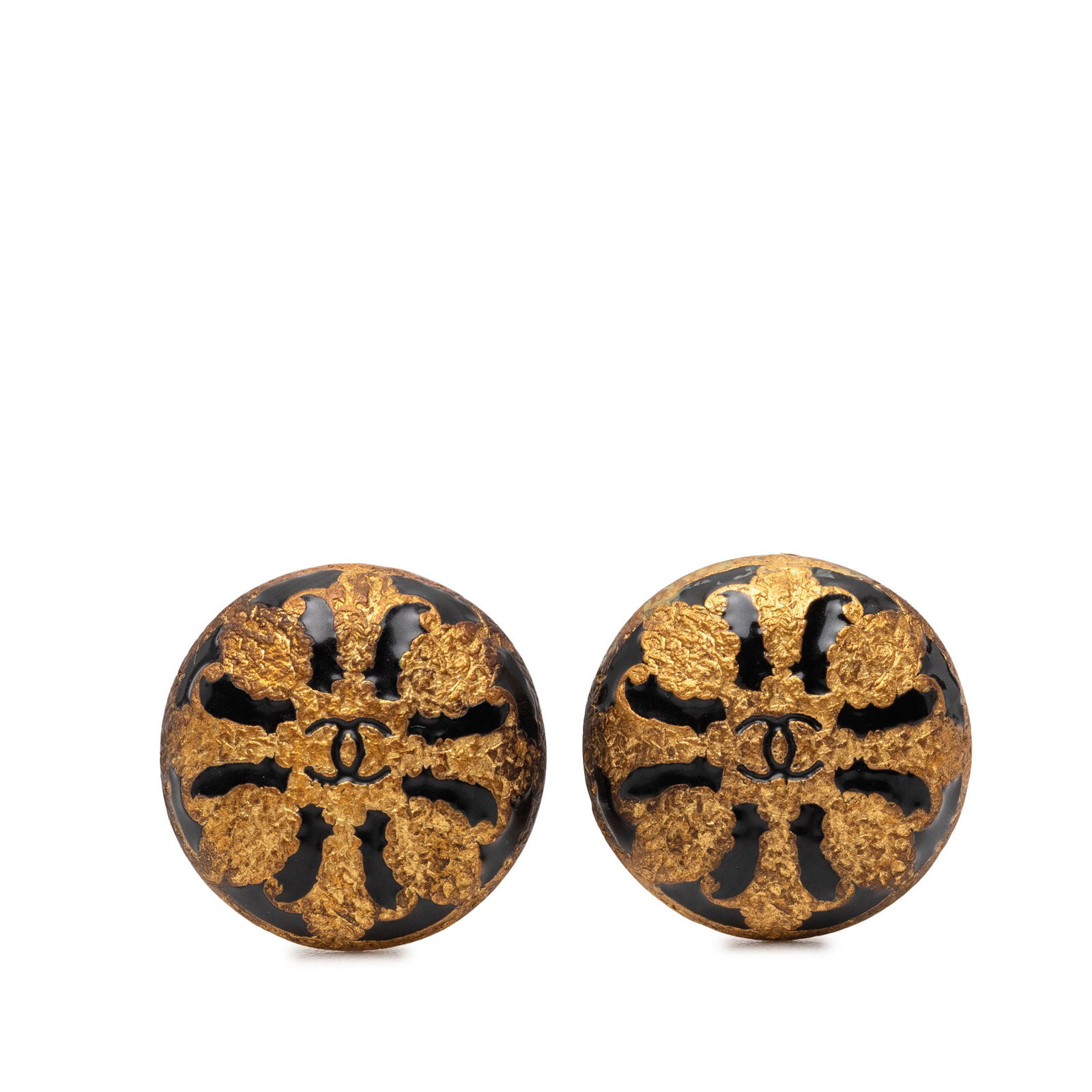 Chanel CC enamel clip on earrings gold plated: Chanel CC enamel clip on earrings gold plated These Chanel clip-on earrings feature a gold-plated metal body with enamel detailing. Crafted in France, they are designed for non-pierced ears and are ca
