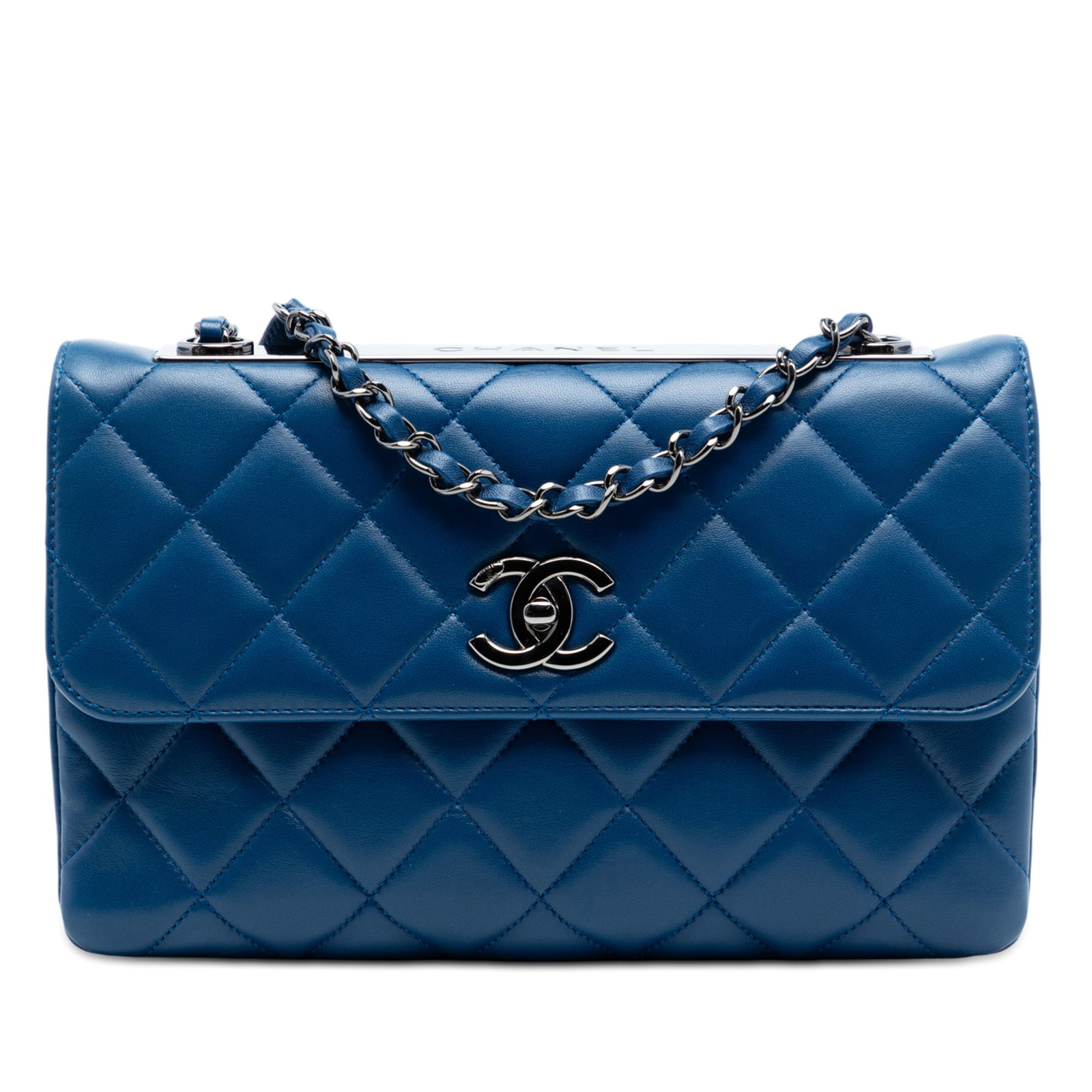 Chanel Trendy CC medium quilted lambskin flap bag: Chanel Trendy CC medium quilted lambskin flap bag This Chanel Medium Quilted Lambskin Trendy CC Flap bag features a quilted lambskin leather body in blue, complemented by a leather-woven chain strap w