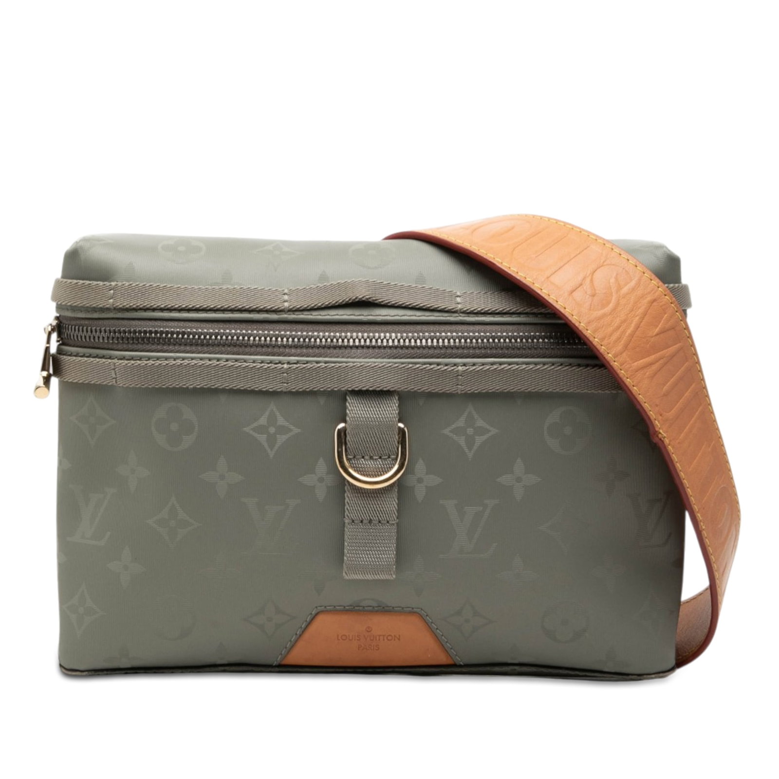 Louis Vuitton Monogram Titanium PM Gray Nylon Crossbody Bag: Louis Vuitton Monogram Titanium PM Gray Nylon Crossbody Bag Louis Vuitton Monogram Titanium Messenger PM crossbody bag with a nylon body, flat vachetta leather and nylon shoulder strap, zip-around clo