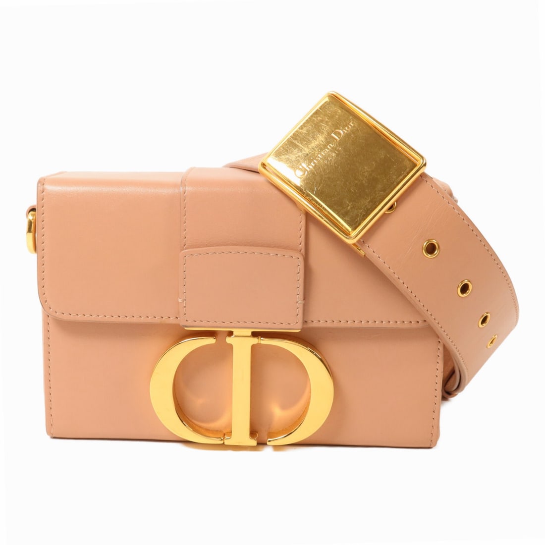 Dior 30 Montaigne pink calfskin shoulder bag with CD gold tone hardware: Dior 30 Montaigne pink calfskin shoulder bag with CD gold tone hardware Christian Dior 30 Montaigne shoulder bag in pink calfskin leather with CD GHW styling. This women's shoulder bag is made in Fran