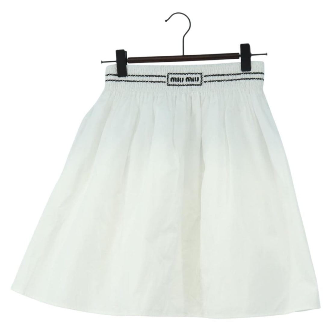 Miu Miu White Cotton Womens Skirt Made in Italy: Miu Miu White Cotton Womens Skirt Made in Italy Authentic Miu Miu women's white cotton skirt made in Italy. This skirt is presented in excellent condition with no remarkable scratches noted inside or 