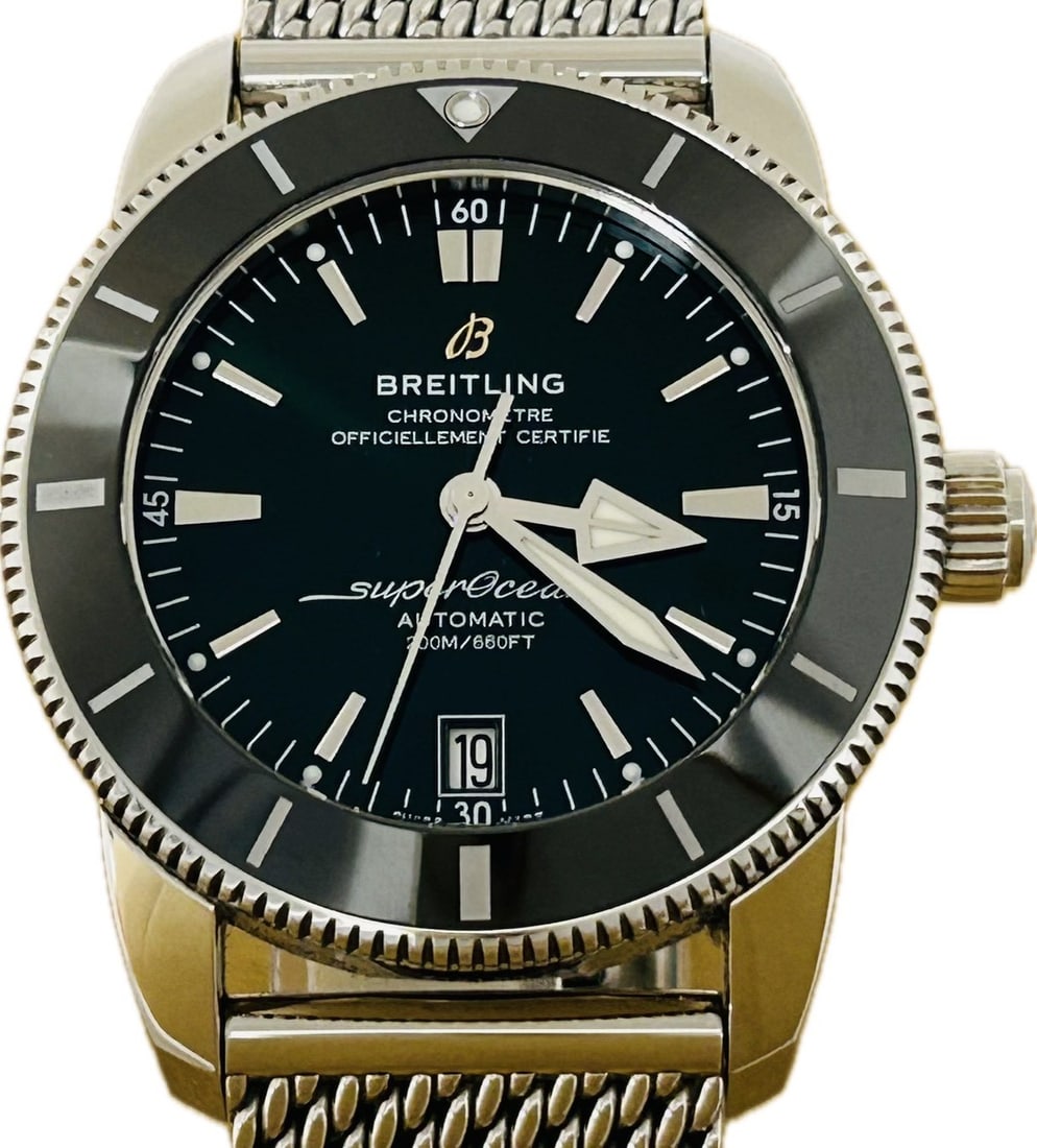 Breitling AB2010 Superocean Heritage II mens automatic steel watch: Breitling AB2010 Superocean Heritage II mens automatic steel watch Pre-owned Breitling Superocean Heritage II B20 AB2010 men's wristwatch with a sporty, versatile design and automatic movement. It fea