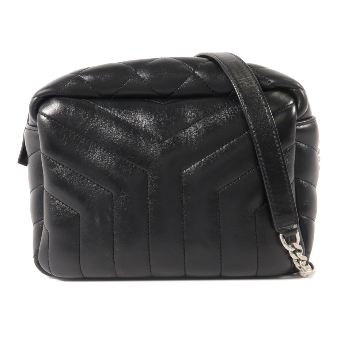 Saint Laurent LouLou 574102 black calfskin shoulder bag: Saint Laurent LouLou 574102 black calfskin shoulder bag Saint Laurent LouLou shoulder bag in black calfskin leather with silver-tone hardware. This women's bag features an interior with one open pocke